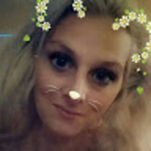 Meet your Posher, Adriann